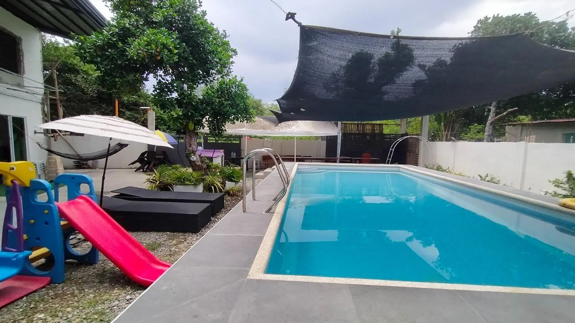 Asiah'S Villa Near City Center Dauis Philippinen