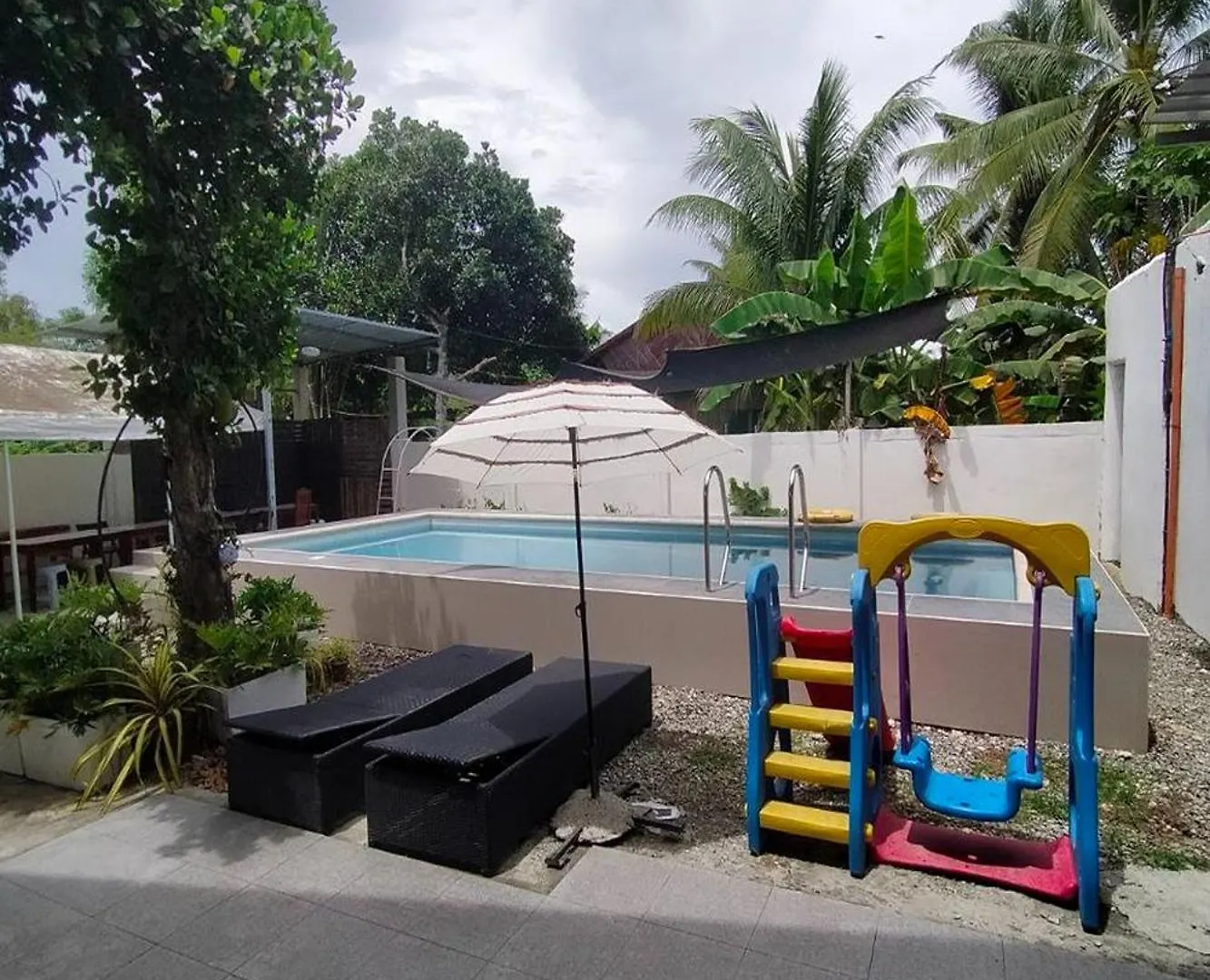 Asiah'S Villa Near City Center Dauis Philippinen